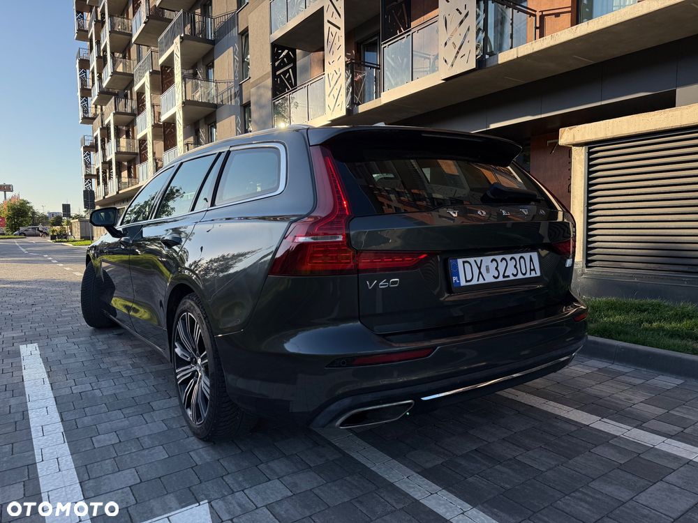 Volvo V60 T6 AWD Plug-In Hybrid Inscription - 8