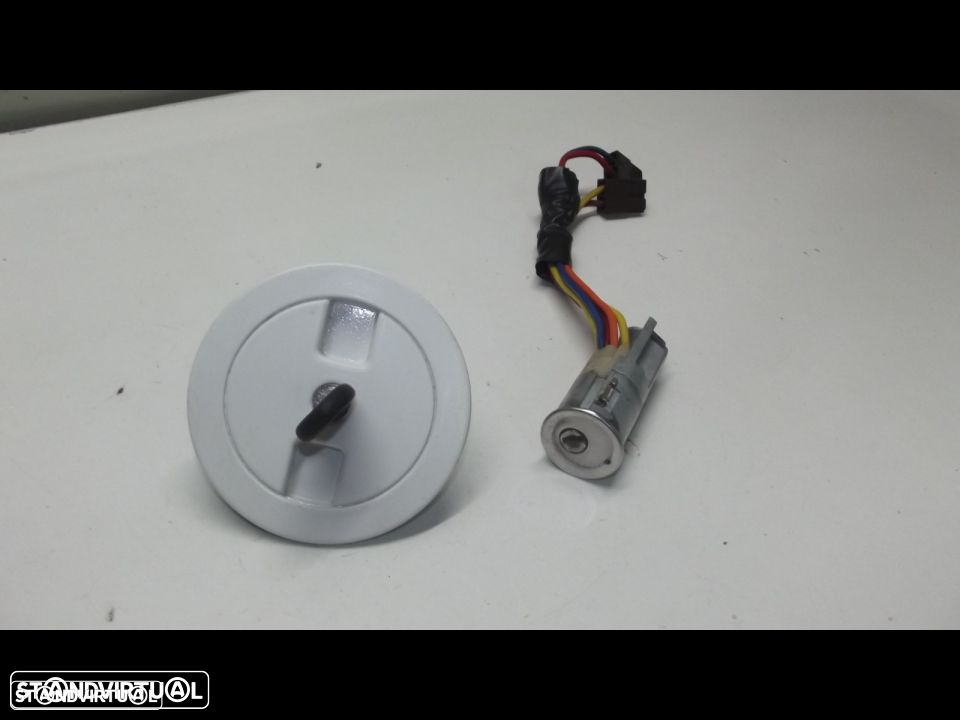 peugeot 106 ou citroens canhao de igniçao +tampa de combustivel - 2