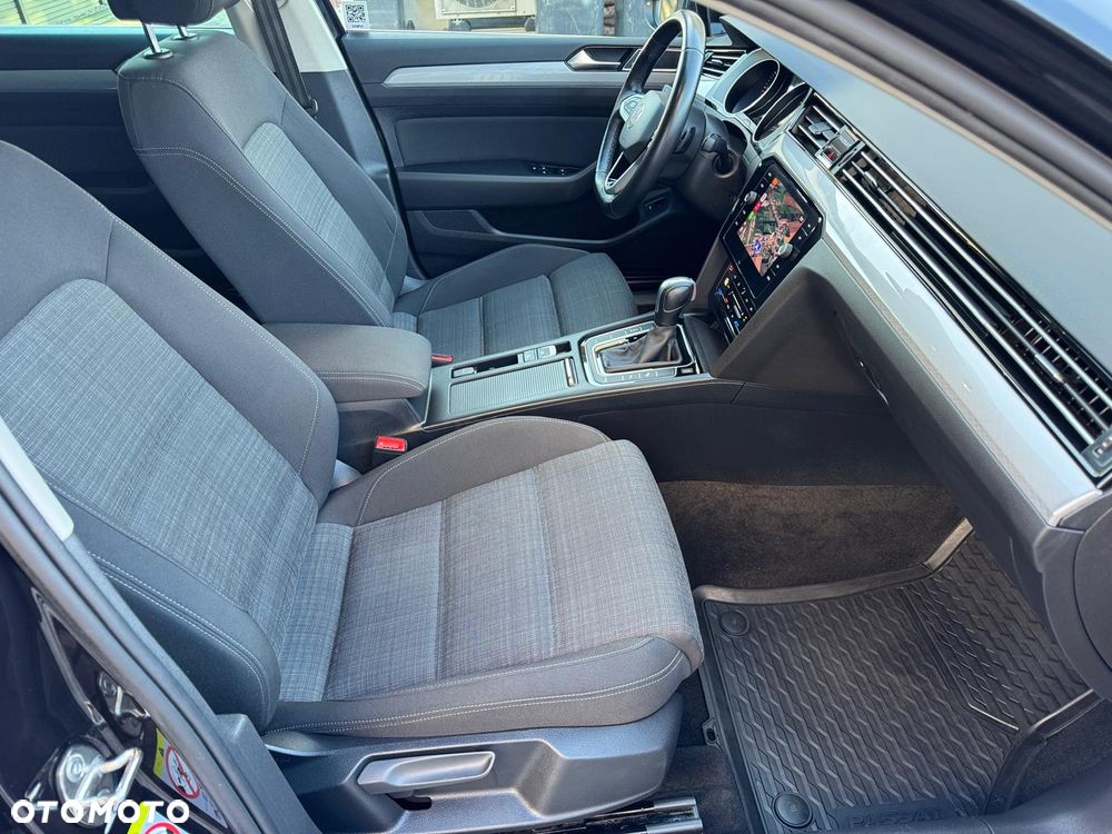 Volkswagen Passat 2.0 TDI EVO Business DSG - 16