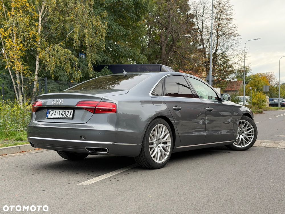 Audi A8 - 5
