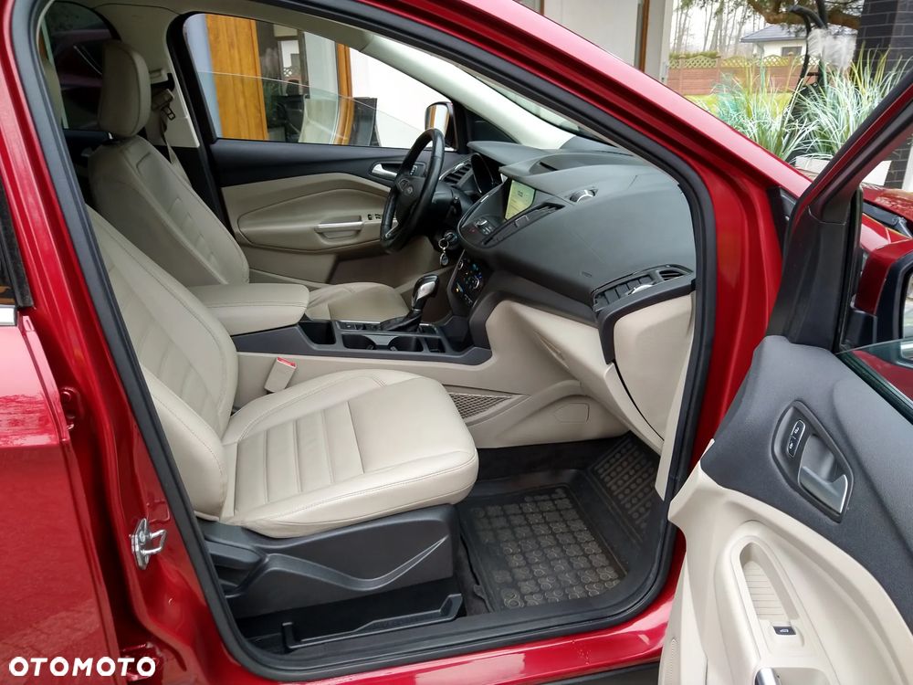 Ford Kuga 1.5 EcoBoost AWD Titanium ASS - 19