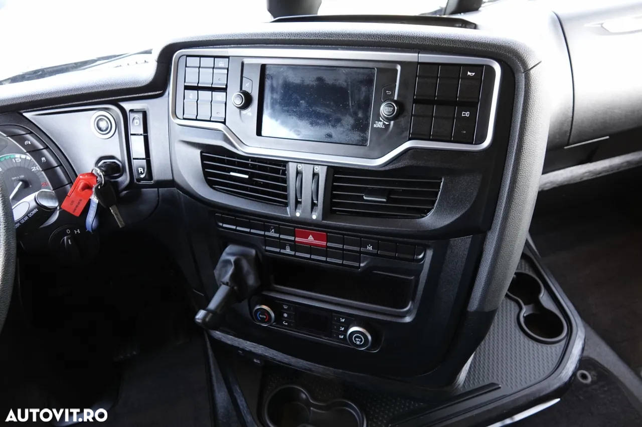 Iveco S-WAY / 530 / RETARDER / I-PARK COOL / FULL AIRMATIC / ANVELOPE 100% / IMPORTAT / CONTRACT POST-SERVICE - 27