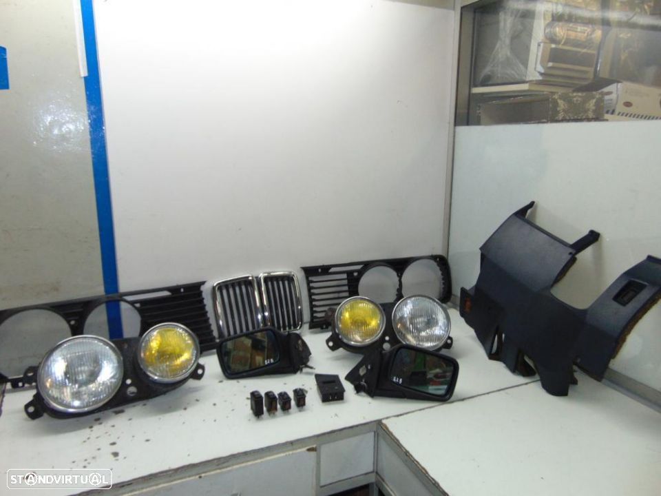 BMW E28 serie 5 conjunto 3 grelhas - 1