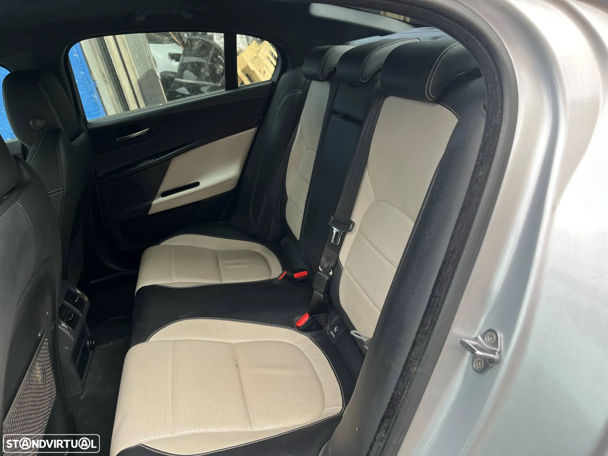 Jaguar XE X760 2.0D 2015 - 2020 (Para Peças) - 6