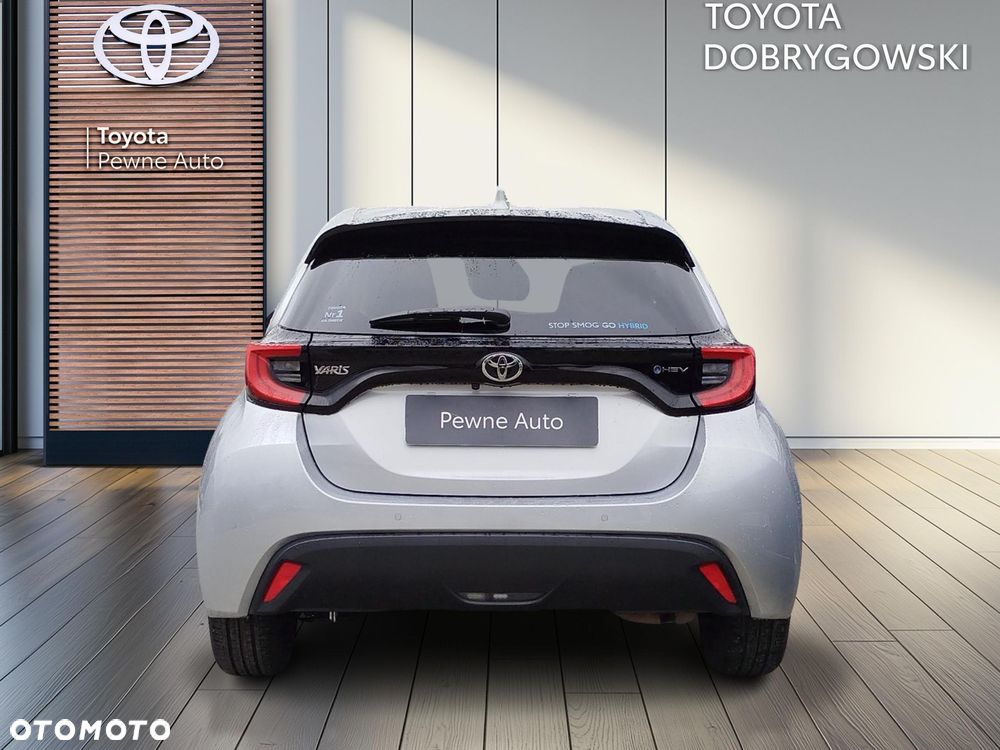 Toyota Yaris - 4