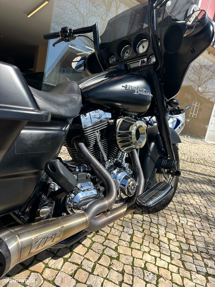 Harley-Davidson FLHXS Street glide - 3