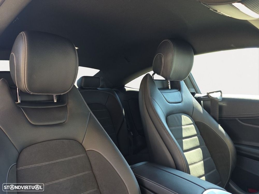 Mercedes-Benz C 220 d AMG Line — fotografia 14