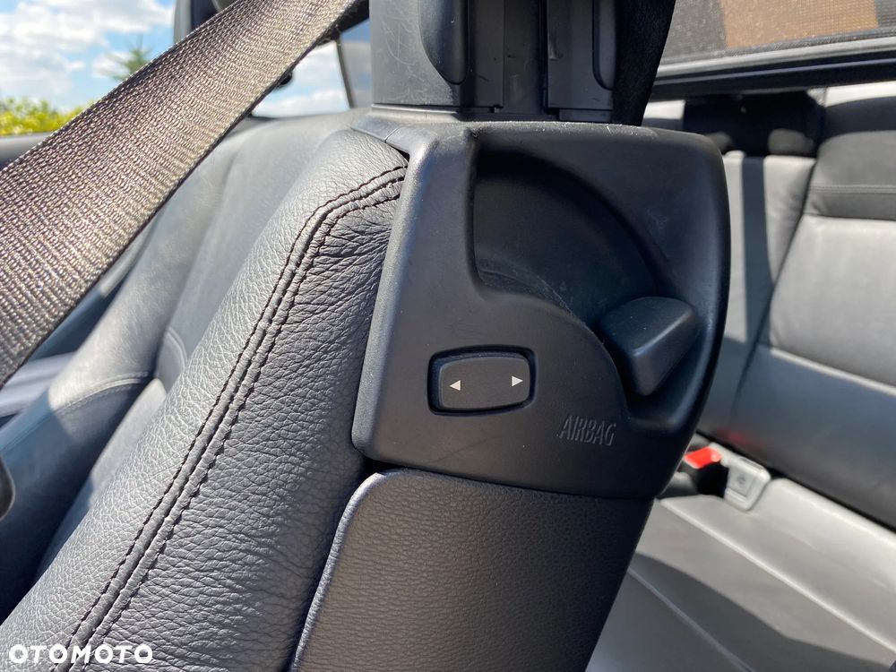 BMW Seria 3 320i M Sport Edition - 31