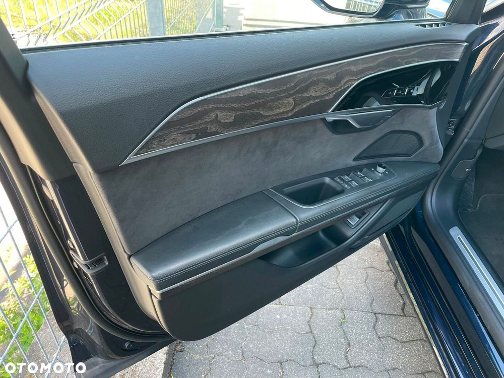 Audi A8 - 19