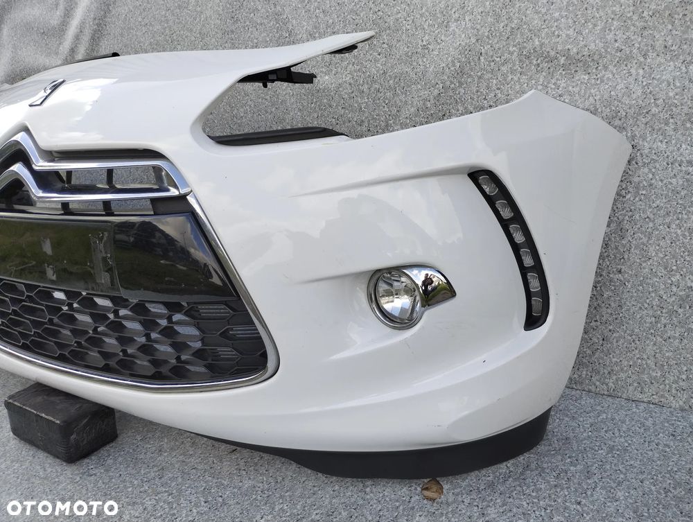 Citroen DS3 10-16r zderzak przód przedni LED - 3