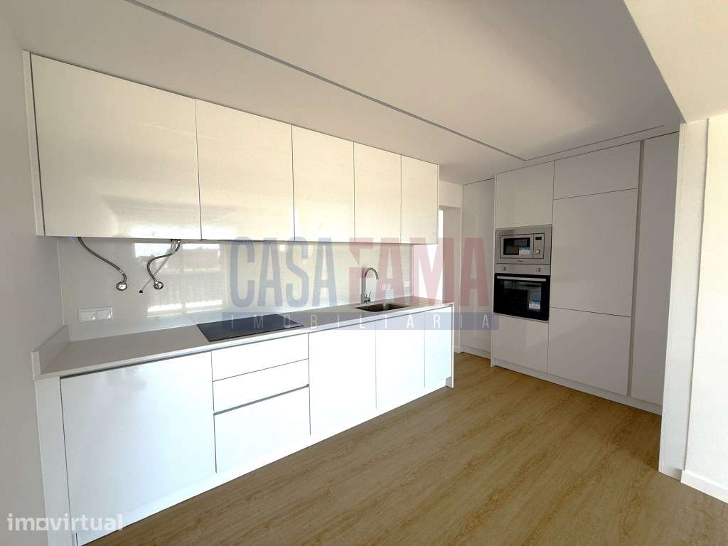 Moradia T3 Remodelada em 1ª Linha de Mar - Aver-o-Mar - Grande imagem: 5/21