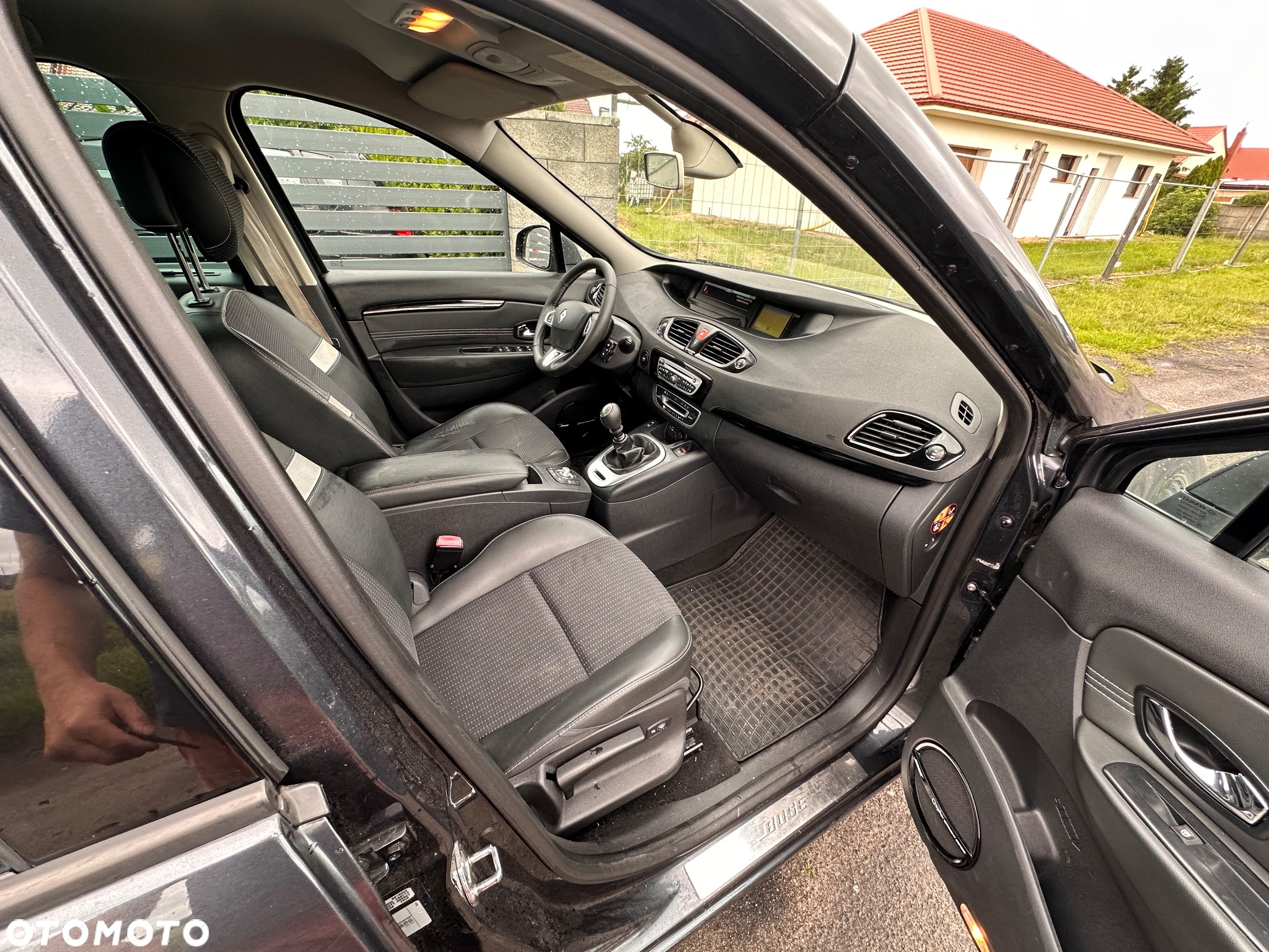 Renault Scenic 1.6 dCi Energy Bose - 6