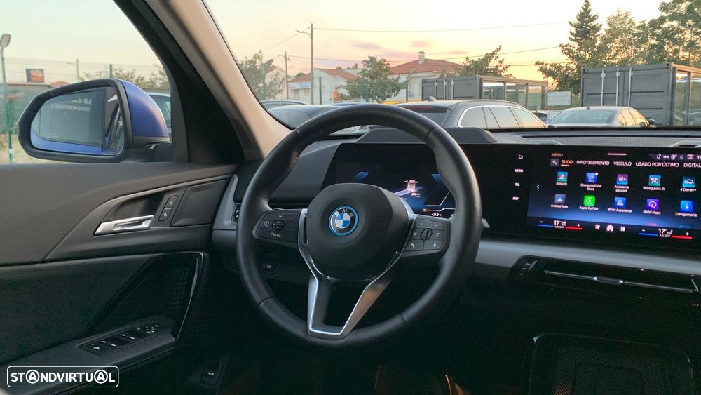 BMW iX2 eDrive20 - 7