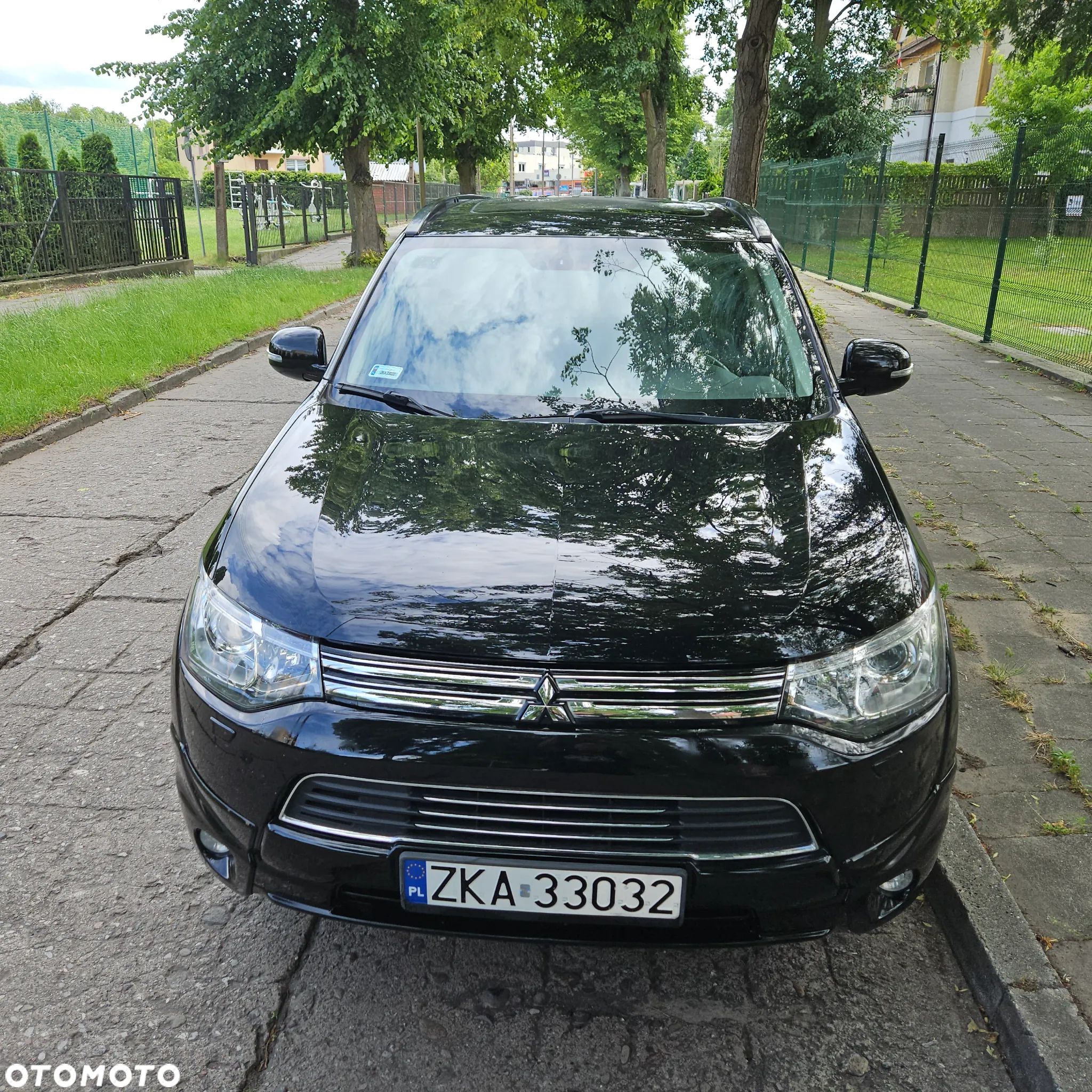 Mitsubishi Outlander 2.0 4WD Plug-In Hybrid Top - 1