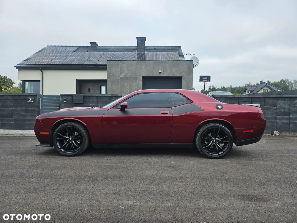 Dodge Challenger Automatik SXT Plus - 1