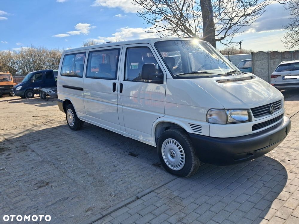 Volkswagen Caravelle Basis / CL