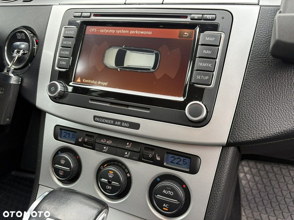 Volkswagen Passat - 15