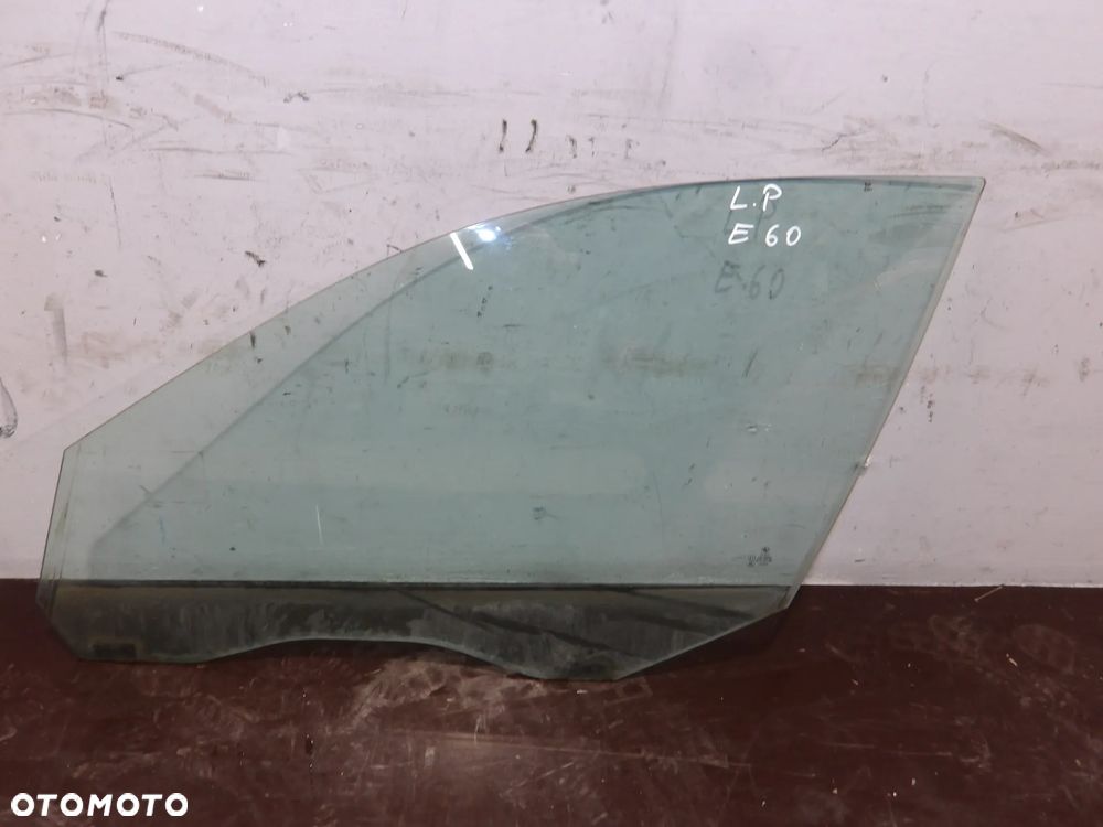 BMW E60 LIFT 07-10 SZYBA LEWA PRZEDNIA - 1