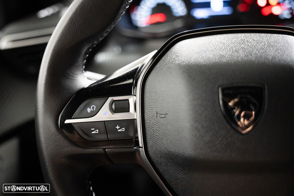Peugeot 2008 1.2 PureTech Style - 21