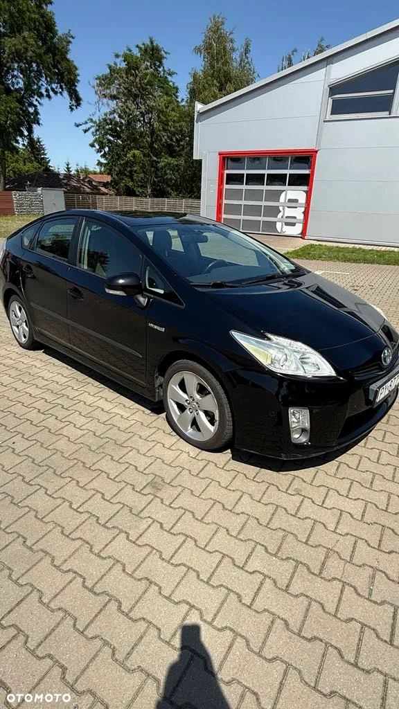 Toyota Prius (Hybrid) Comfort - 2