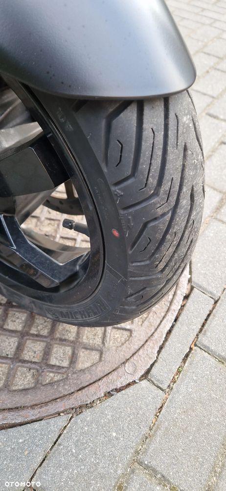 Peugeot Satelis - 13