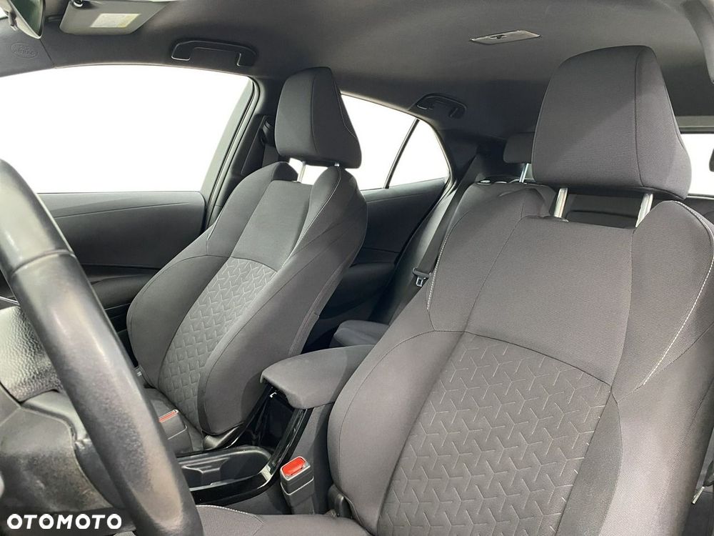 Toyota Corolla - 11