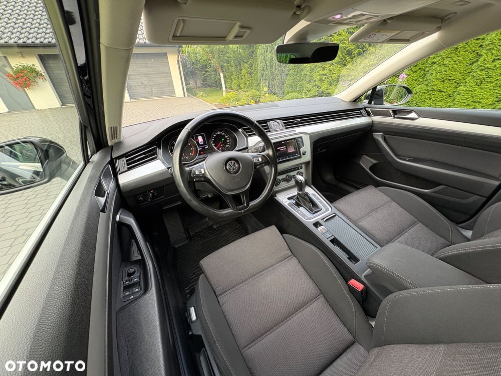 Volkswagen Passat Variant 1.8 TSI (BlueMotion Technology) DSG Highline - 9
