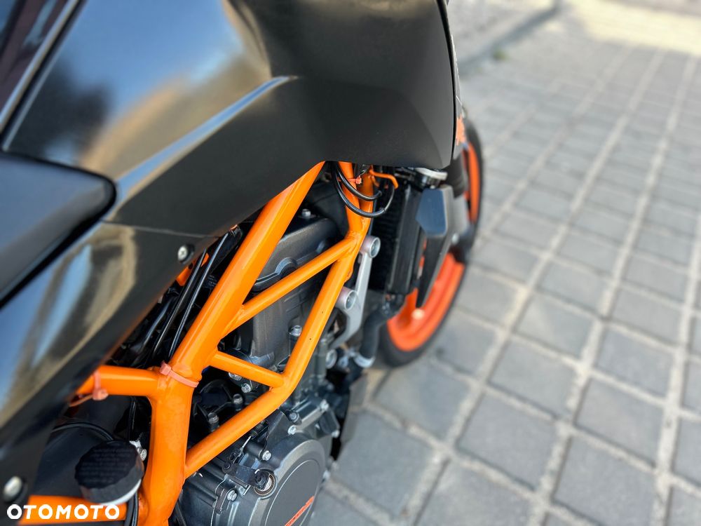 KTM Duke - 17