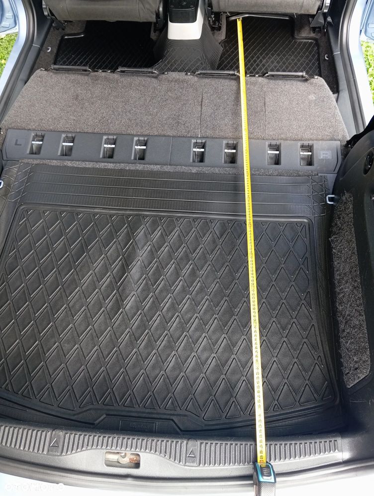 Skoda Roomster 1.6 16V Scout PLUS EDITION - 28