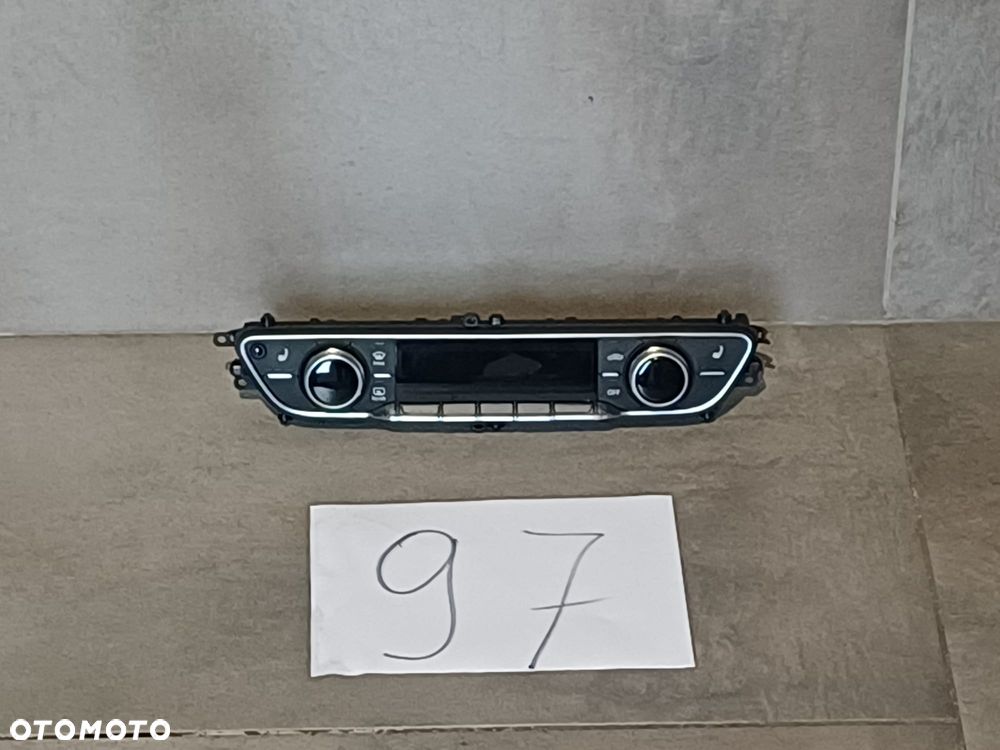 NR 97 Panel nawiewu klimatyzacji Audi A4 B9 8W0820043G - 1
