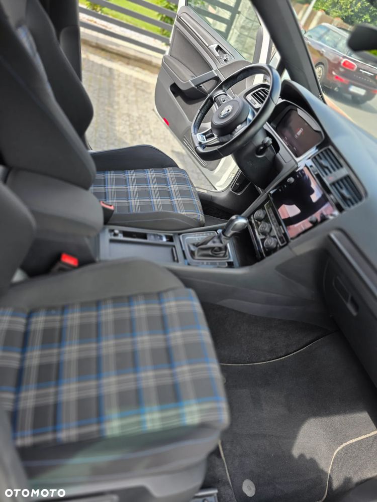 Volkswagen Golf 1.4 GTE Plug-In-Hybrid DSG - 12