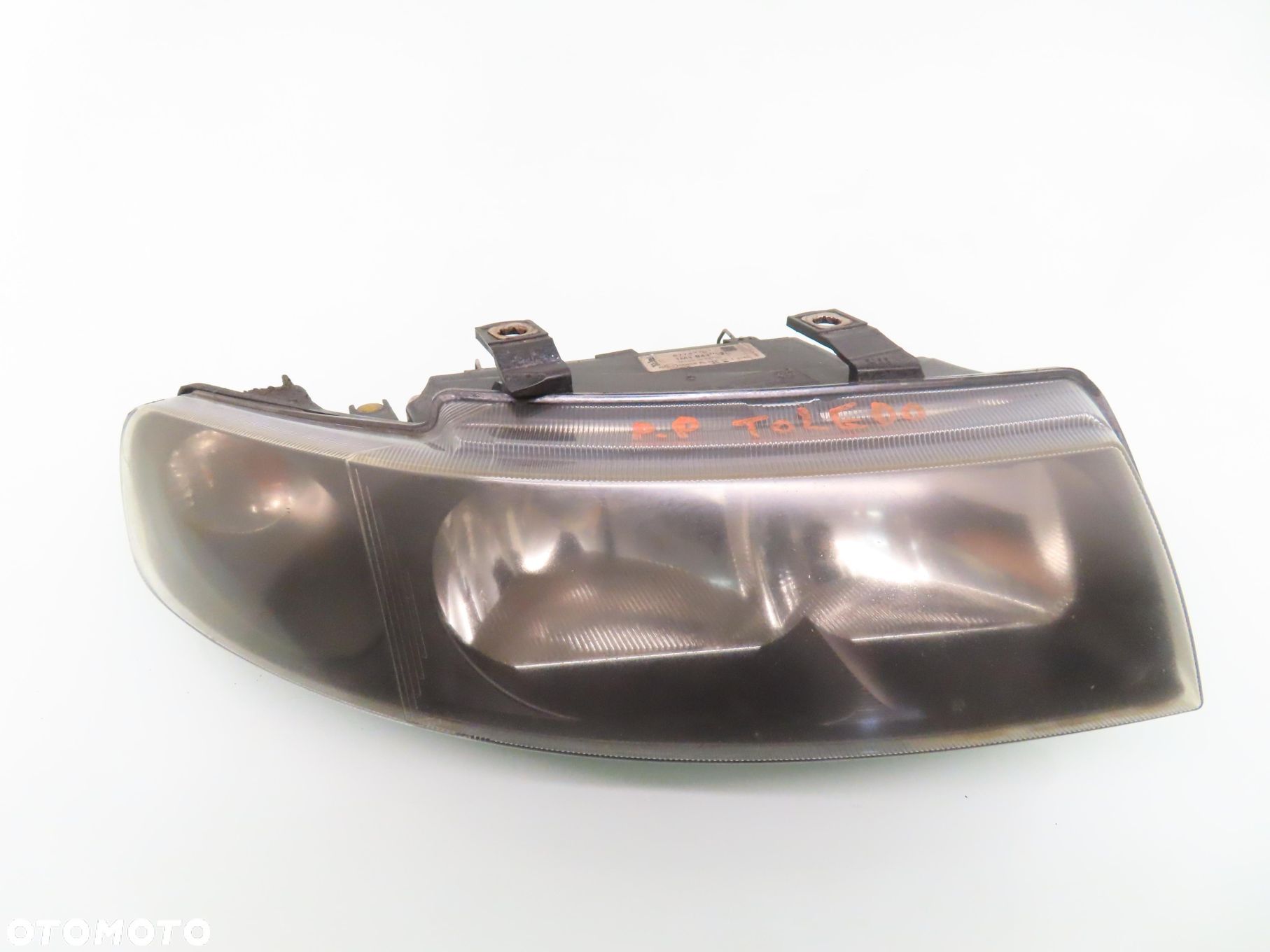 LAMPA PRAWA PRZEDNIA SEAT LEON I 1M1941002D 67742701 - 1
