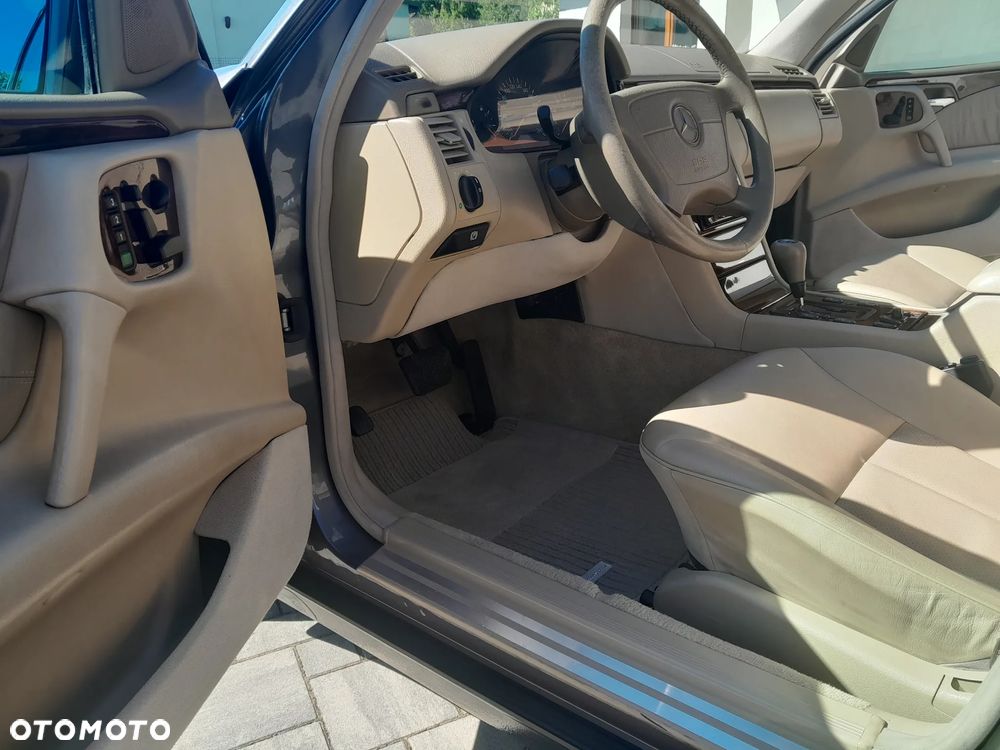 Mercedes-Benz Klasa E 430 Elegance - 10