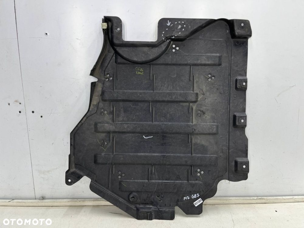 Osłona podwozia BMW M2 G87 23r.- osłona dolna płyta tylna pod zbiornik LEWA oryginalna 8082067 - 1