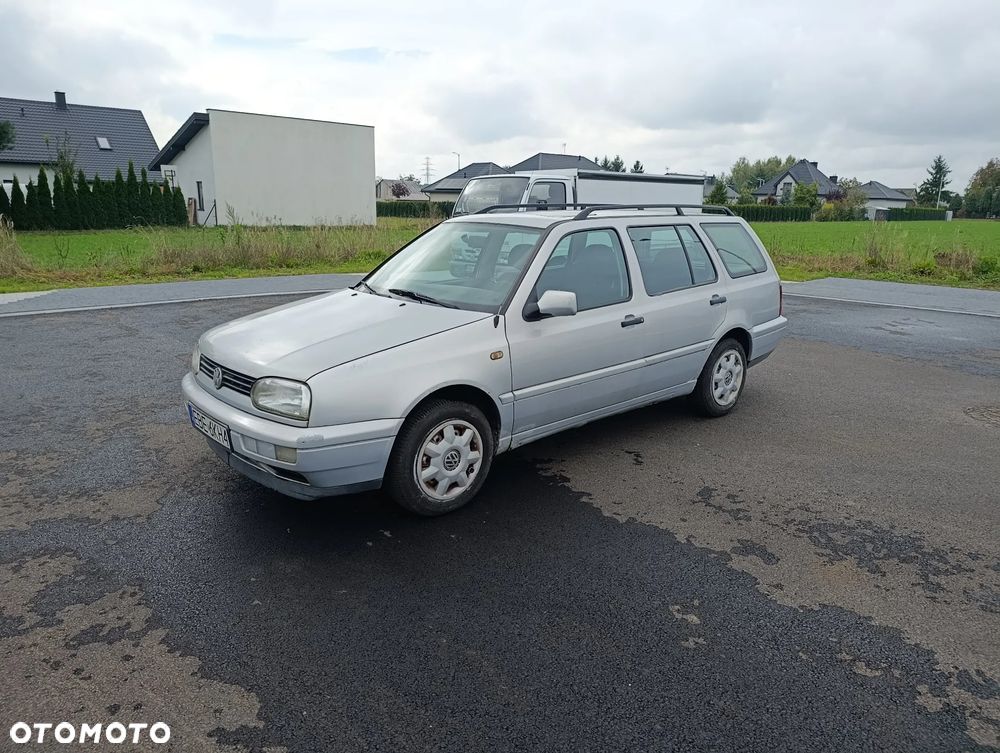 Volkswagen Golf 1.9 TDI - 1