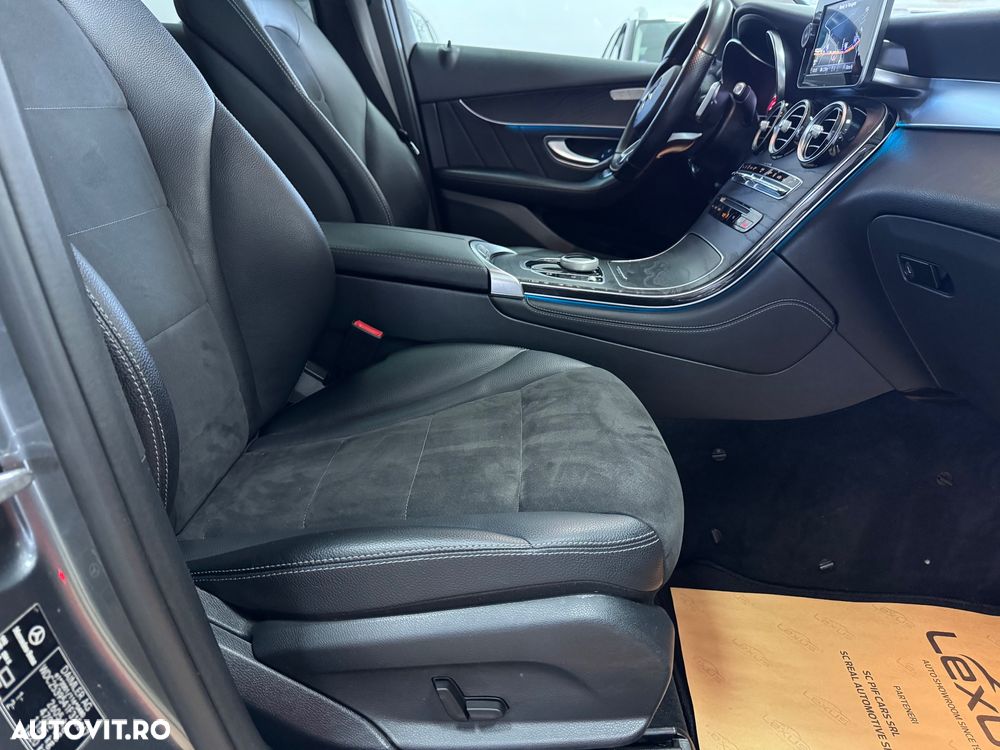 Mercedes-Benz GLC 350 e 4Matic 7G-TRONIC AMG Line - 14