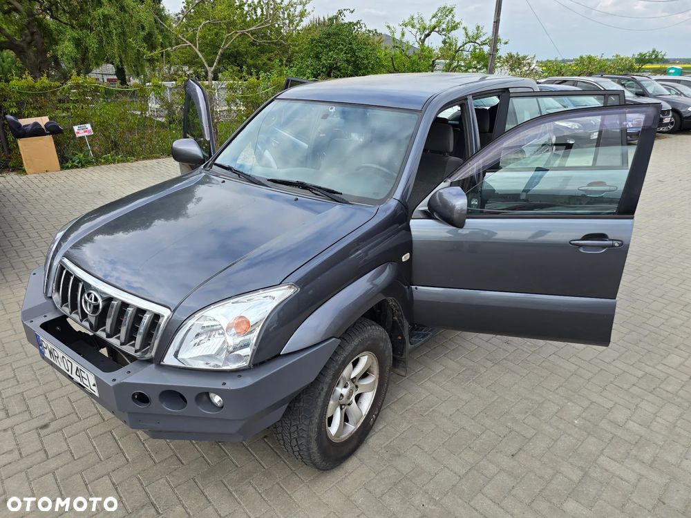 Toyota Land Cruiser - 32