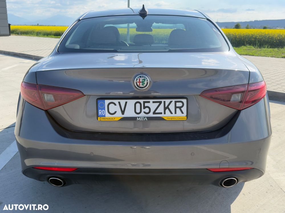 Alfa Romeo Giulia 2.2 AT8 Advanced Efficiency - 6