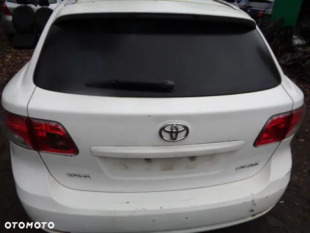 KLAPA TYŁ TOYOTA AVENSIS T27 09-15 KOMBI 040 - 1