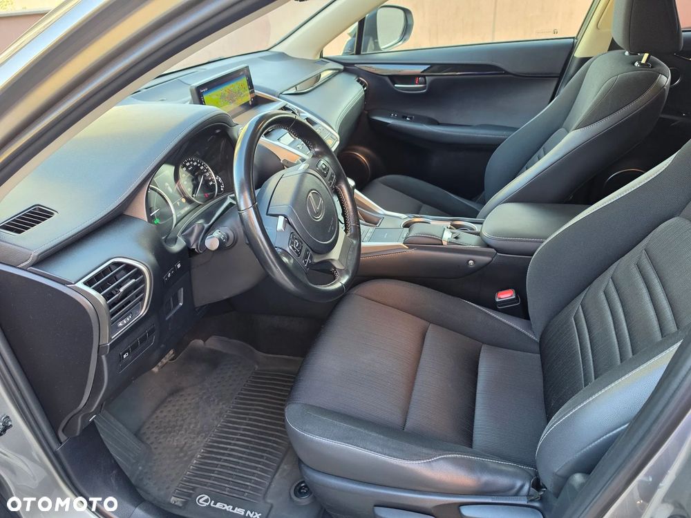 Lexus NX 300h Elegance AWD - 30