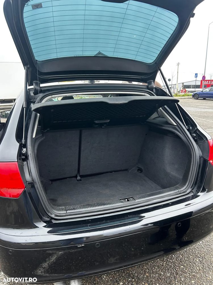 Audi A3 Sportback 2.0 TDI DSG Ambiente Aut - 11