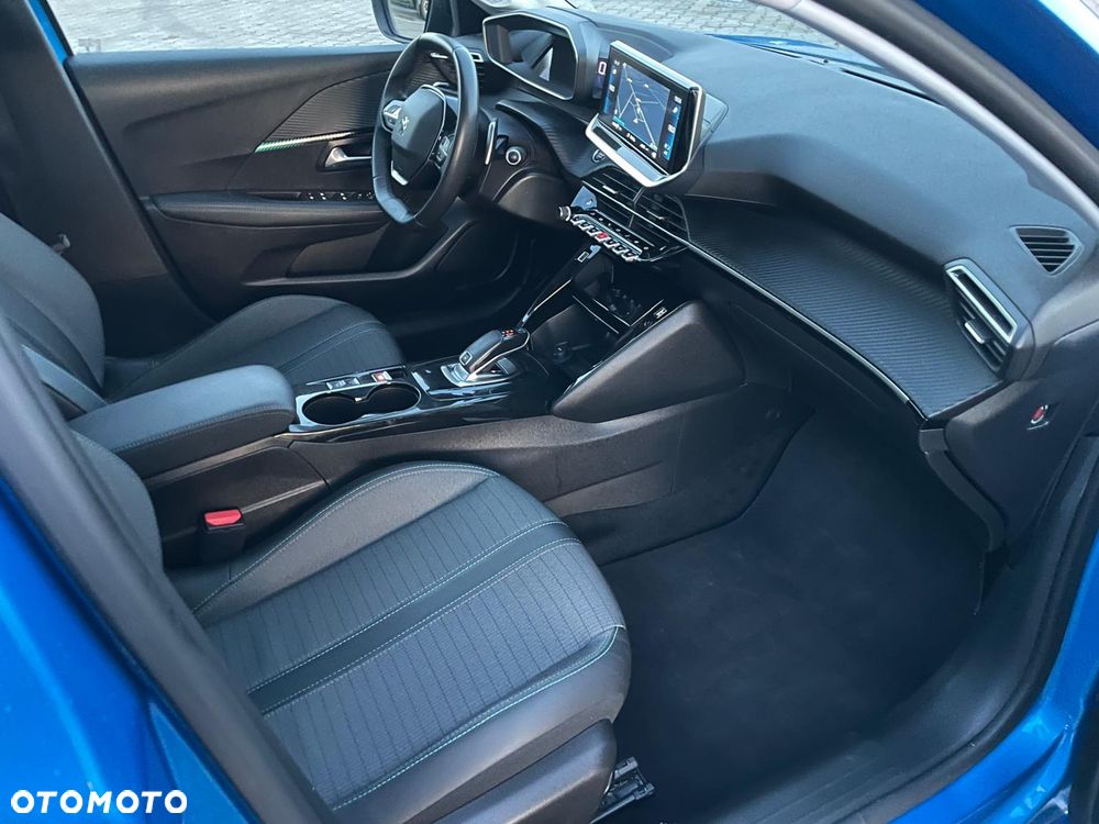 Peugeot 208 PureTech 100 EAT8 Allure - 13