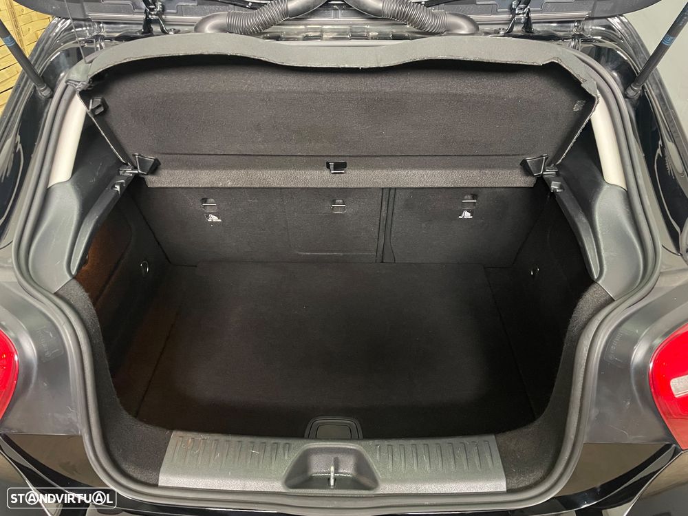 Mercedes-Benz A 180 d Activity Edition - 14