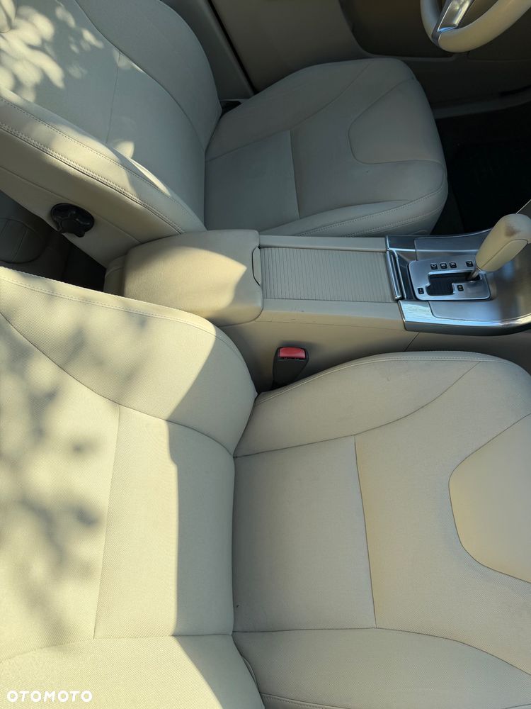 Volvo XC 60 D3 Momentum - 24