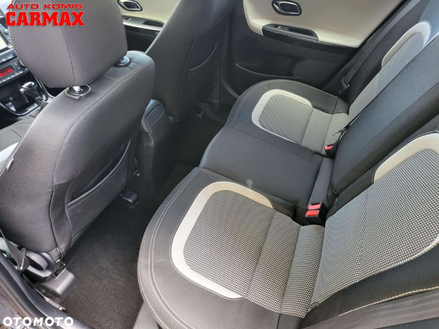 Kia Ceed 1.6 CRDi 136 DCT ISG SW Platinum Edition - 29