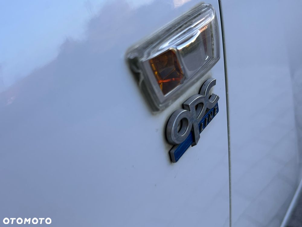 Opel Insignia - 31
