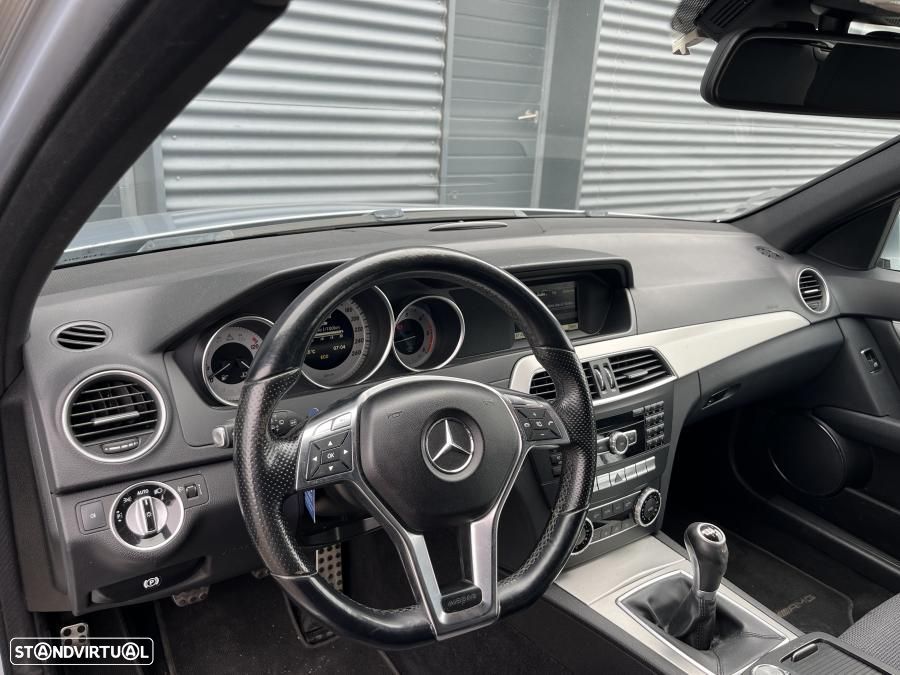 Mercedes-Benz C 220 BlueTEC AMG Line - 2