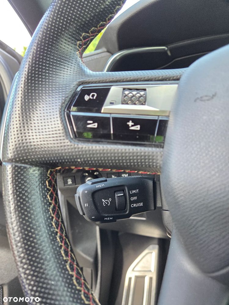 DS Automobiles DS 7 Crossback 1.6 PureTech Performance Line + - 29