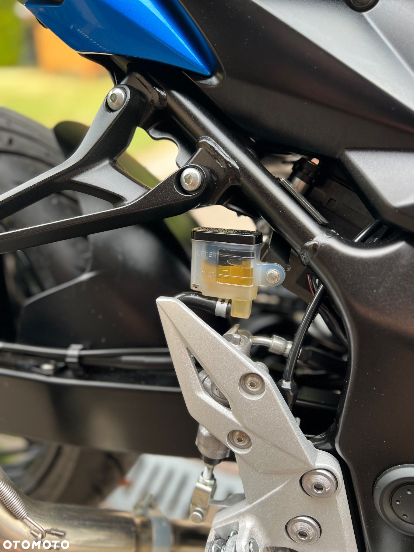 Suzuki GSR - 24