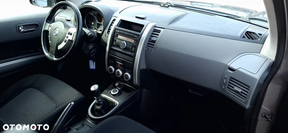 Nissan X-Trail 2.0 dCi 4x4 DPF LE - 14